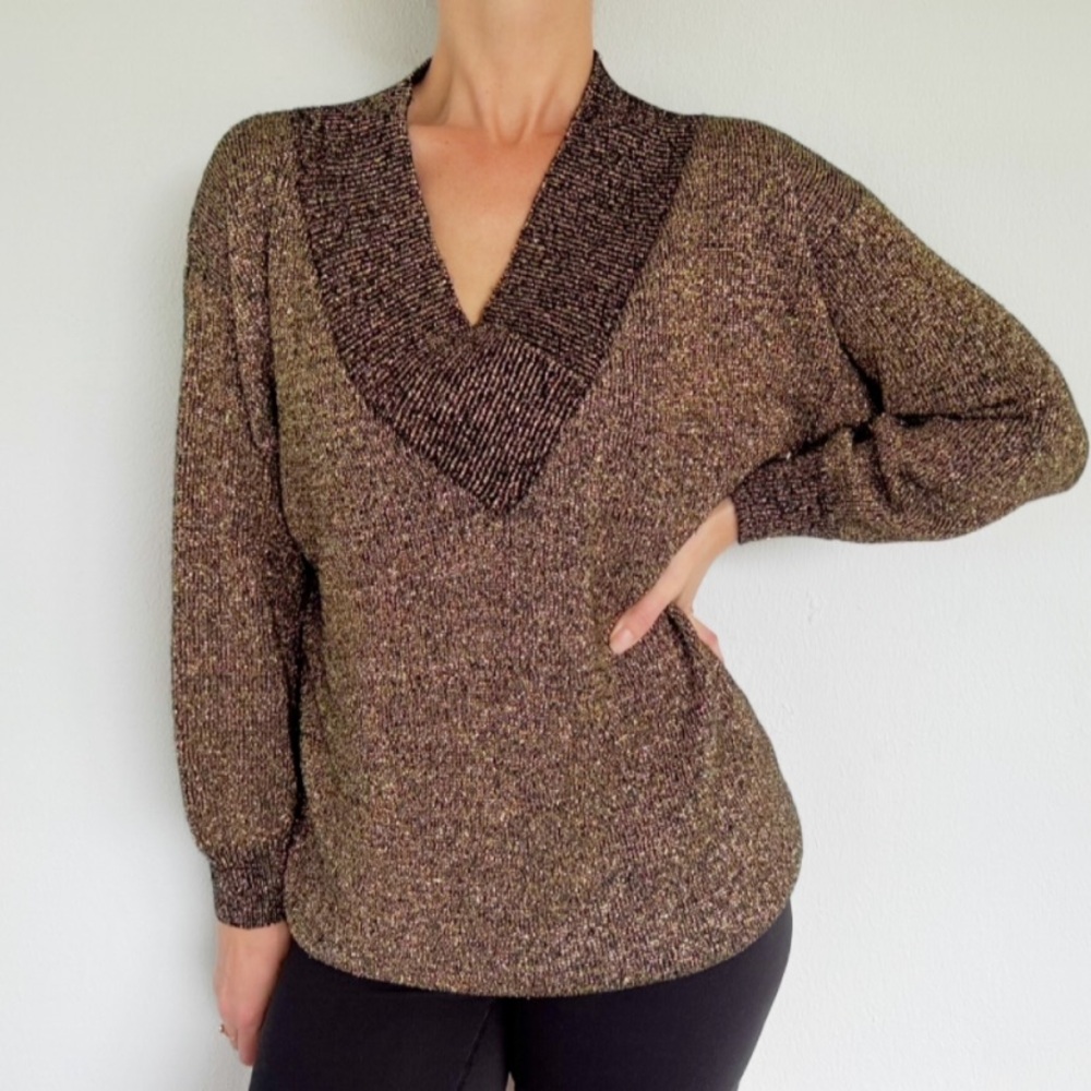 Vintage Arielle black metallic gold v-neck long sleeve sweater size large